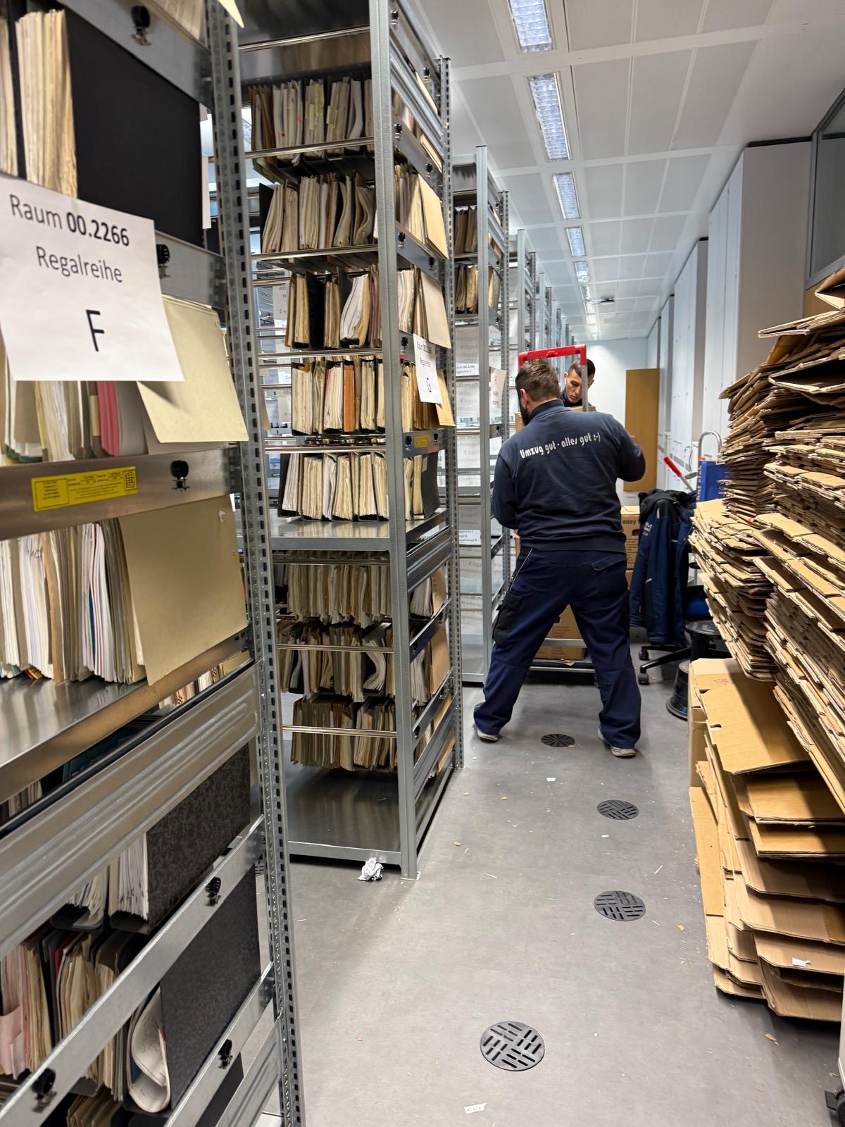 Gewerbliche Standortverlagerung und Büroumzug Hamburg Nürnberg